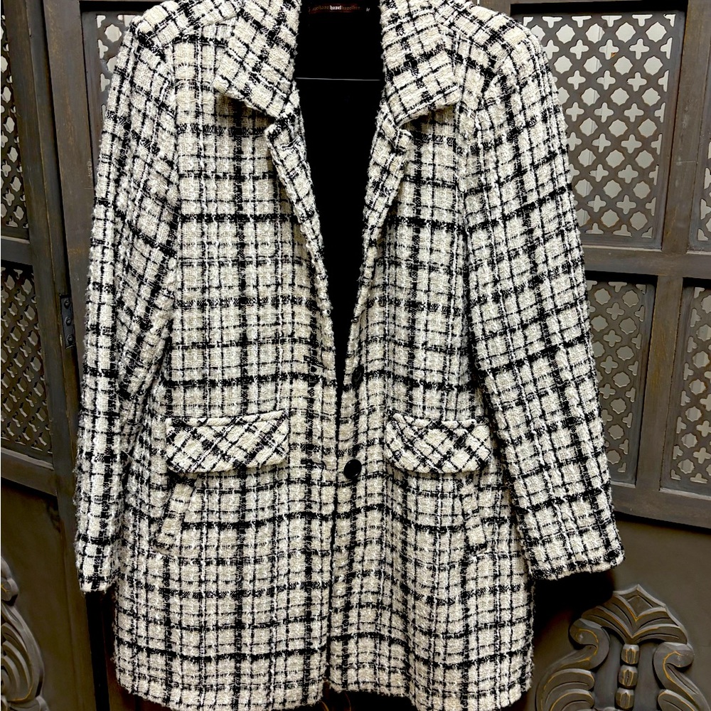 Spring weight jacket - Picture 2 of 3